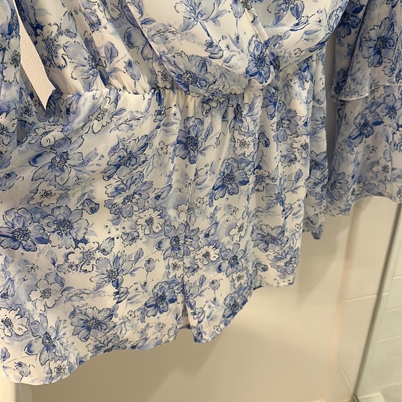Altar’d State romper. Small. Like new. Sheer floral over nice white lining. - Picture 5 of 7